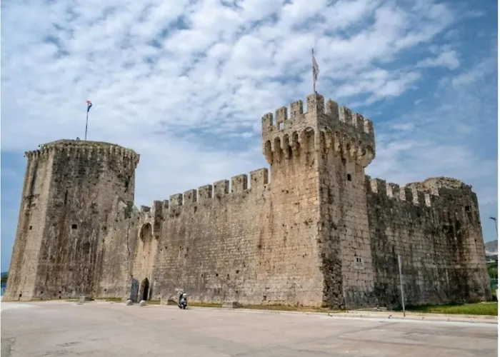 Sea View Ciovo 아파트 트로기르